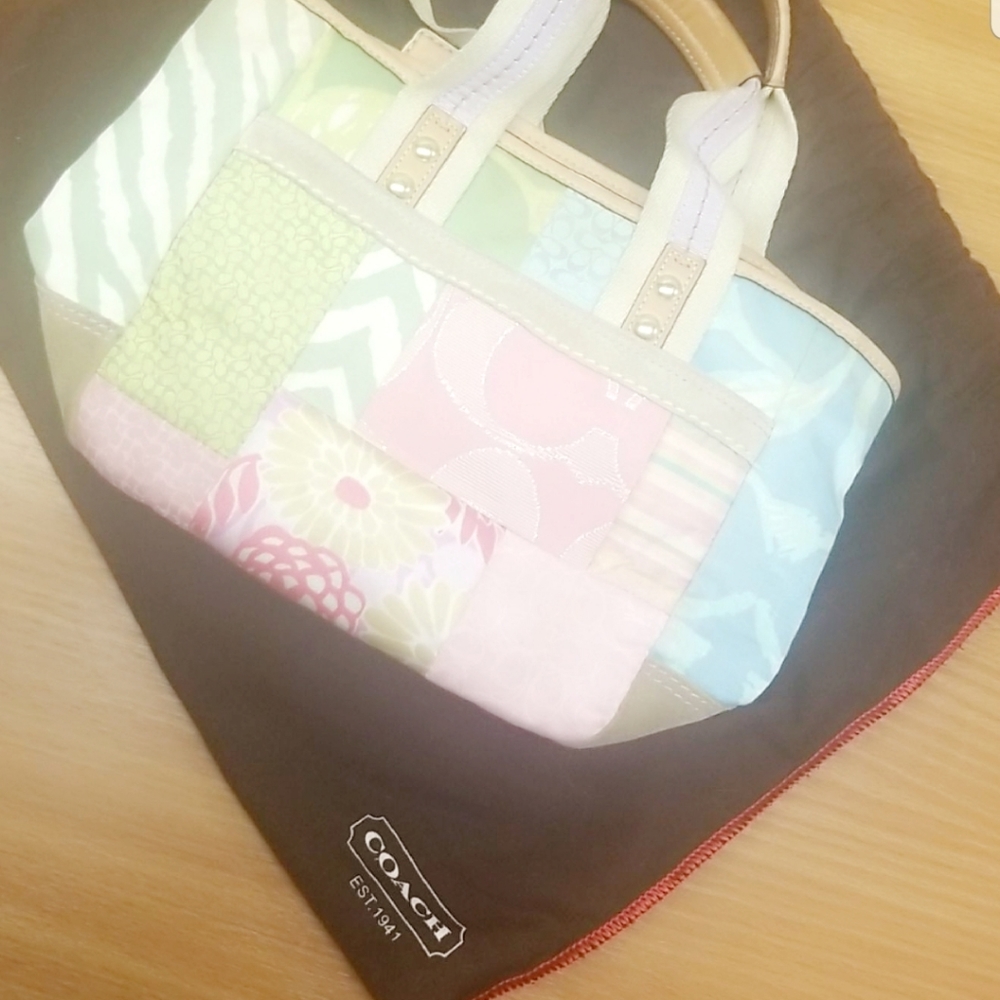 Coach hand bag